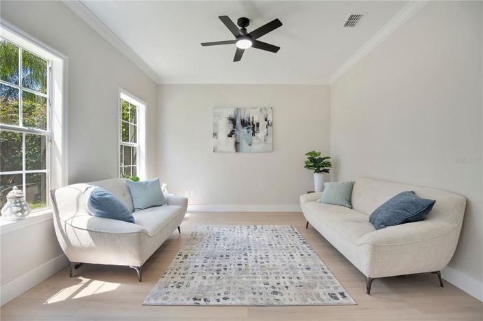 Image No.13-4 Bed House for sale