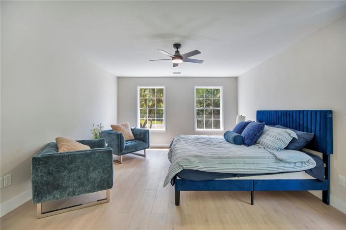 Image No.19-4 Bed House for sale