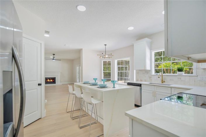 Image No.5-4 Bed House for sale