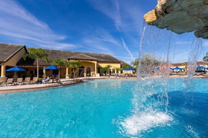 Image No.14-4 Bed Townhouse for sale