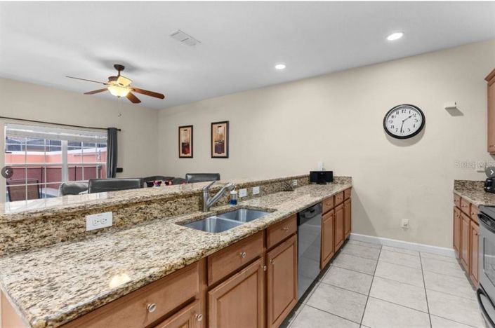 Image No.34-4 Bed Townhouse for sale