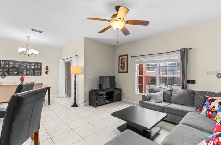 Image No.40-4 Bed Townhouse for sale