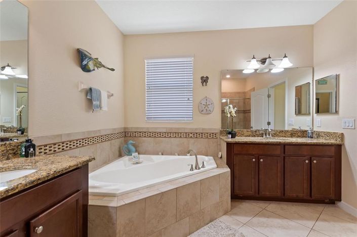 Image No.18-2 Bed House for sale