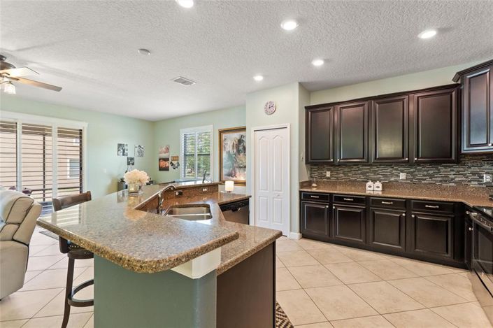 Image No.2-2 Bed House for sale