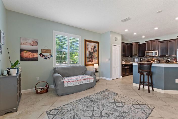 Image No.9-2 Bed House for sale