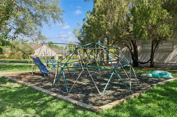 Image No.29-4 Bed House for sale