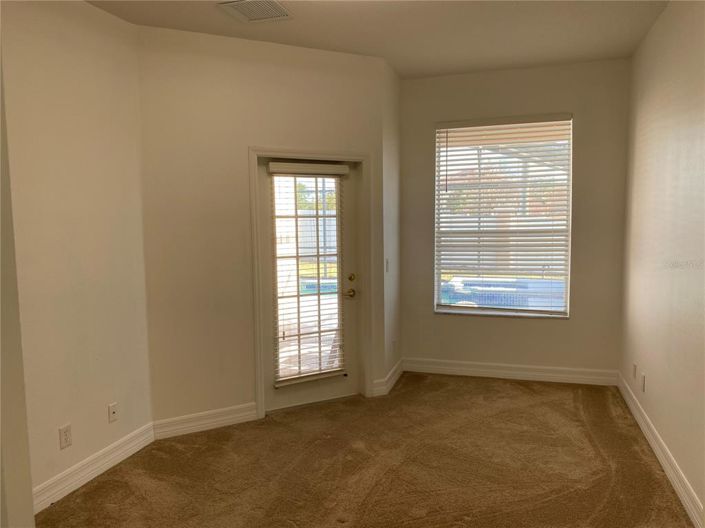 Image No.19-4 Bed House for sale