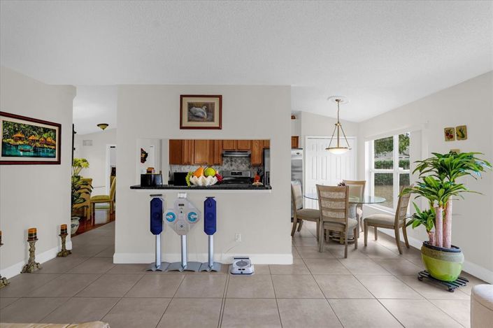 Image No.13-3 Bed House for sale