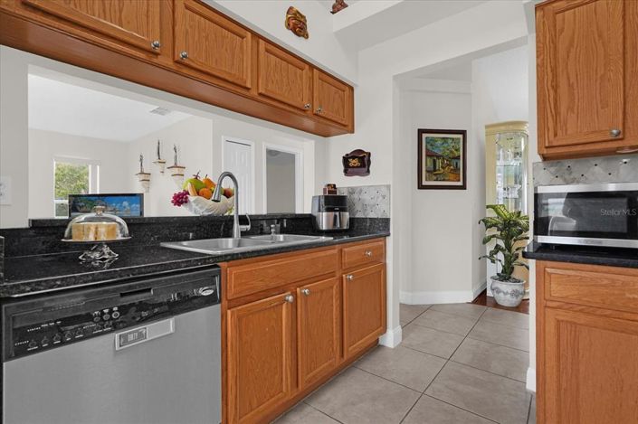 Image No.15-3 Bed House for sale