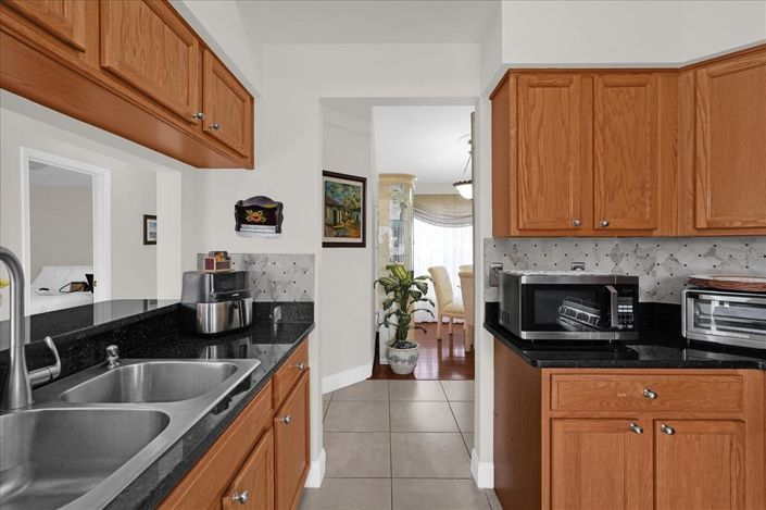 Image No.18-3 Bed House for sale