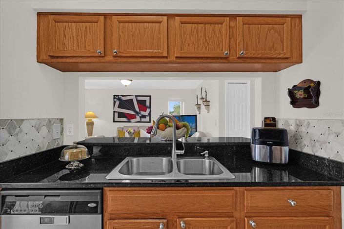 Image No.19-3 Bed House for sale