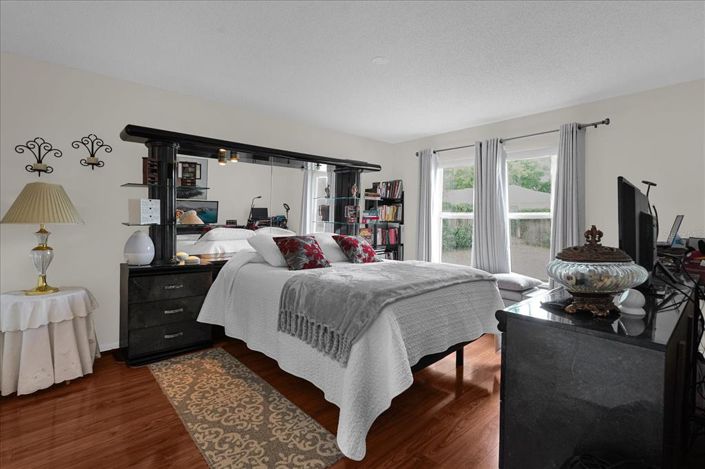 Image No.22-3 Bed House for sale