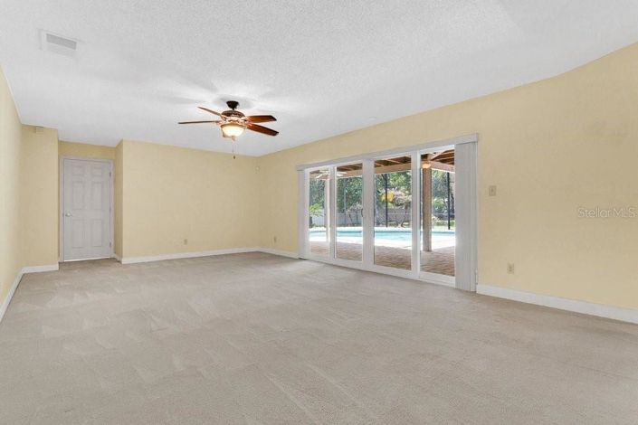 Image No.3-5 Bed House for sale