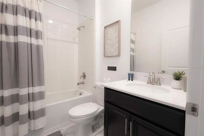 Image No.11-5 Bed House for sale