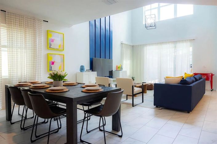 Image No.3-5 Bed House for sale