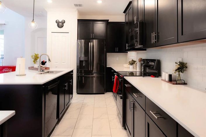 Image No.5-5 Bed House for sale