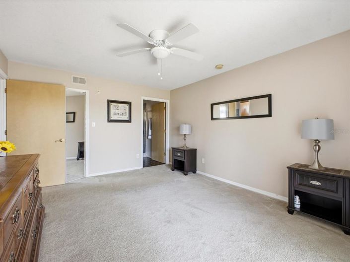 Image No.18-3 Bed Apartment for sale