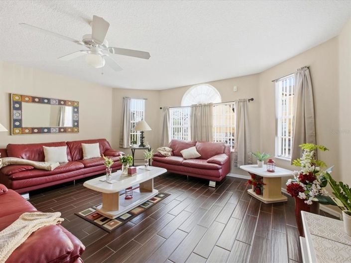 Image No.4-3 Bed Apartment for sale