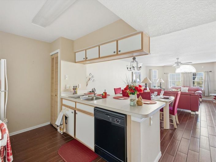 Image No.9-3 Bed Apartment for sale