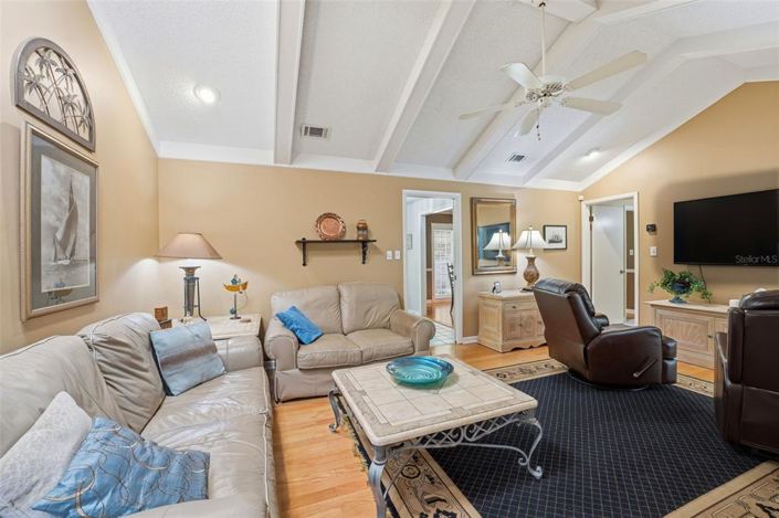 Image No.15-Maison de 4 chambres à vendre à Saint John