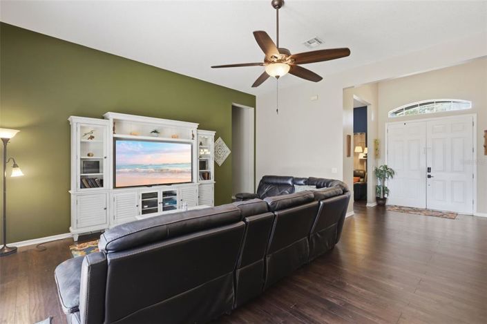 Image No.12-4 Bed House for sale