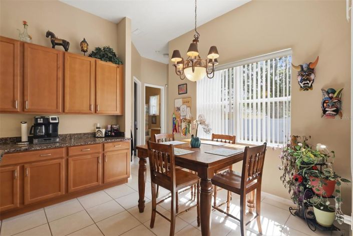 Image No.18-4 Bed House for sale