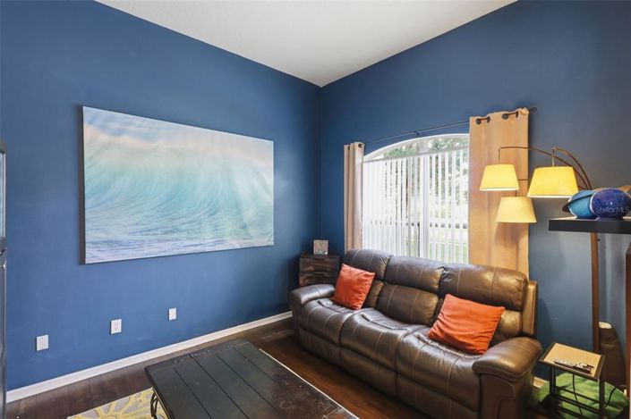 Image No.6-4 Bed House for sale