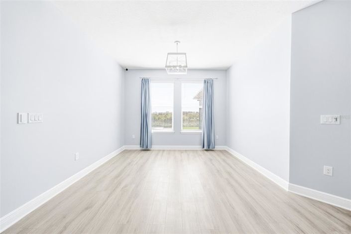 Image No.8-Maison de 4 chambres à vendre à Saint John