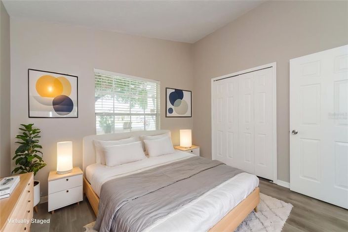 Image No.17-3 Bed House for sale