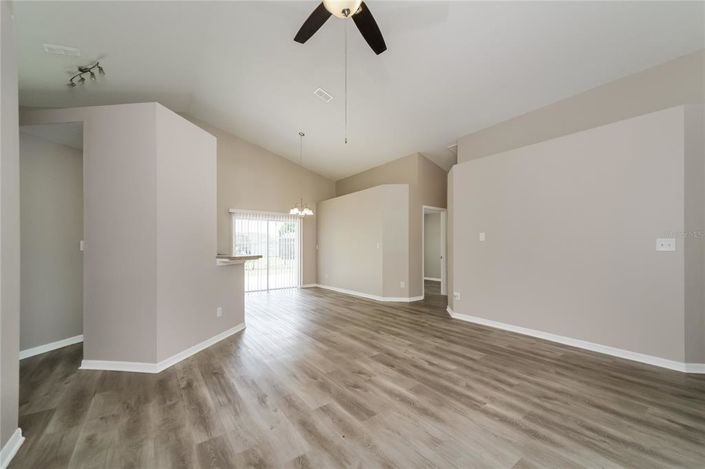 Image No.5-3 Bed House for sale