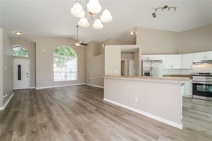 Image No.8-3 Bed House for sale