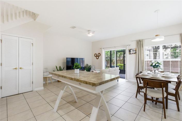 Image No.16-Maison de ville de 5 chambres à vendre à Saint John