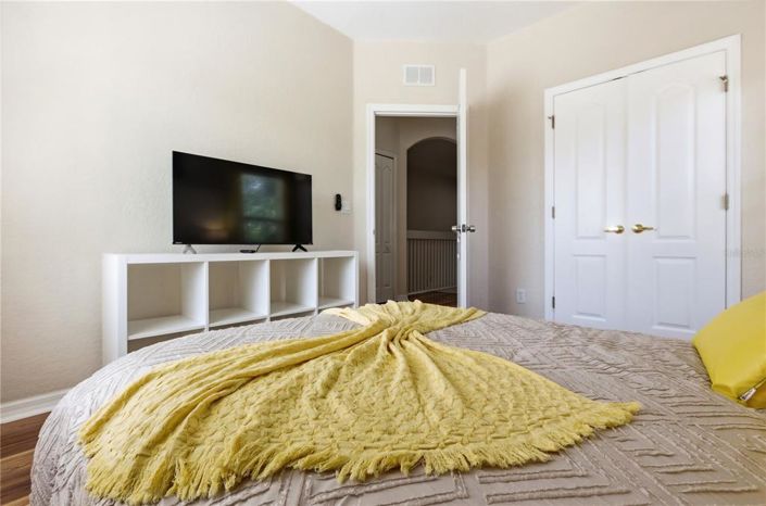 Image No.9-5 Bed Townhouse for sale