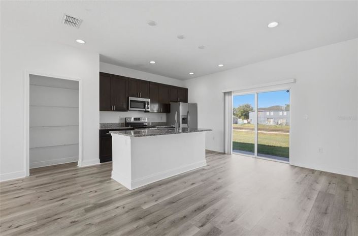 Image No.10-Maison de 4 chambres à vendre à Saint John