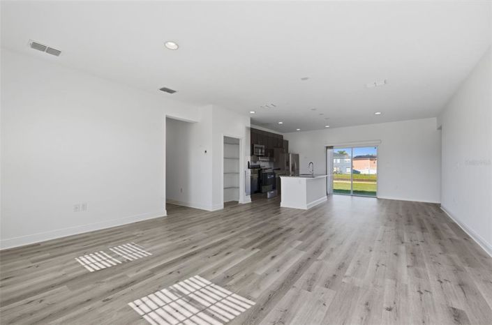 Image No.5-Maison de 4 chambres à vendre à Saint John