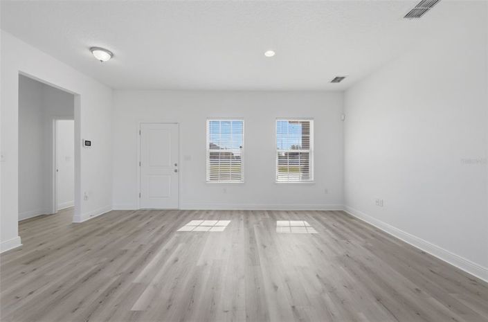 Image No.8-Maison de 4 chambres à vendre à Saint John