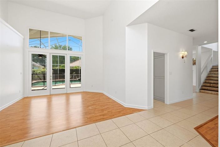 Image No.10-5 Bed House for sale