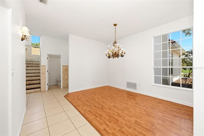 Image No.14-5 Bed House for sale