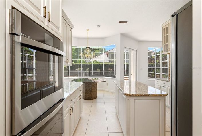 Image No.16-5 Bed House for sale