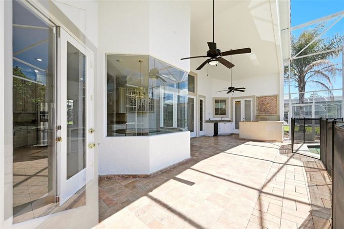 Image No.34-5 Bed House for sale