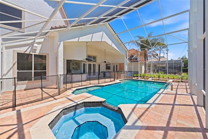 Image No.38-5 Bed House for sale