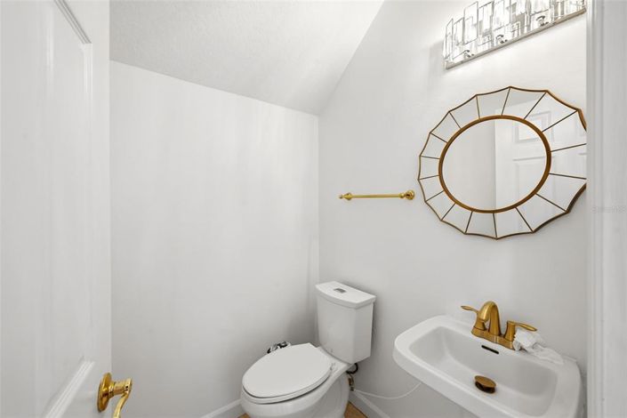 Image No.46-5 Bed House for sale