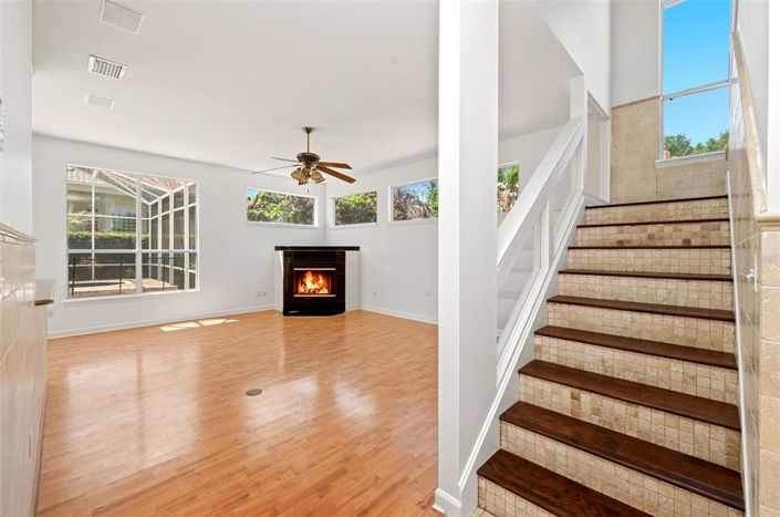 Image No.50-5 Bed House for sale