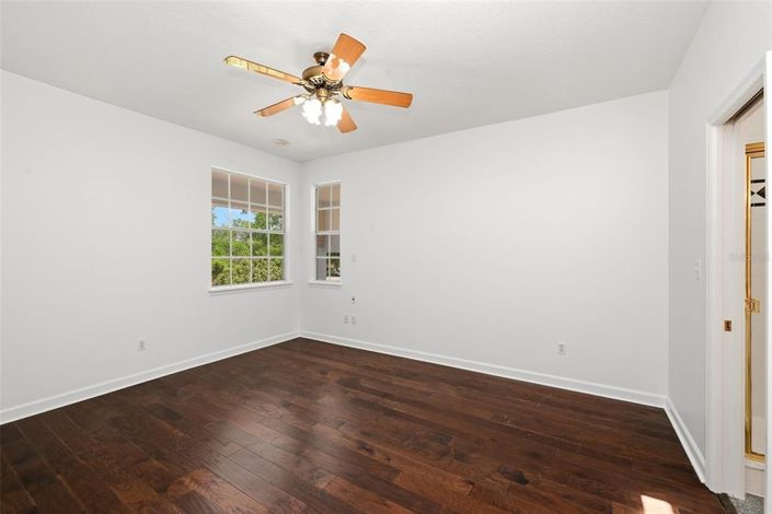 Image No.53-5 Bed House for sale