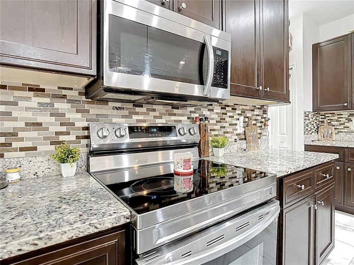 Image No.2-Maison de 4 chambres à vendre à Saint John