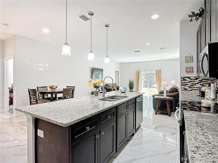 Image No.4-Maison de 4 chambres à vendre à Saint John