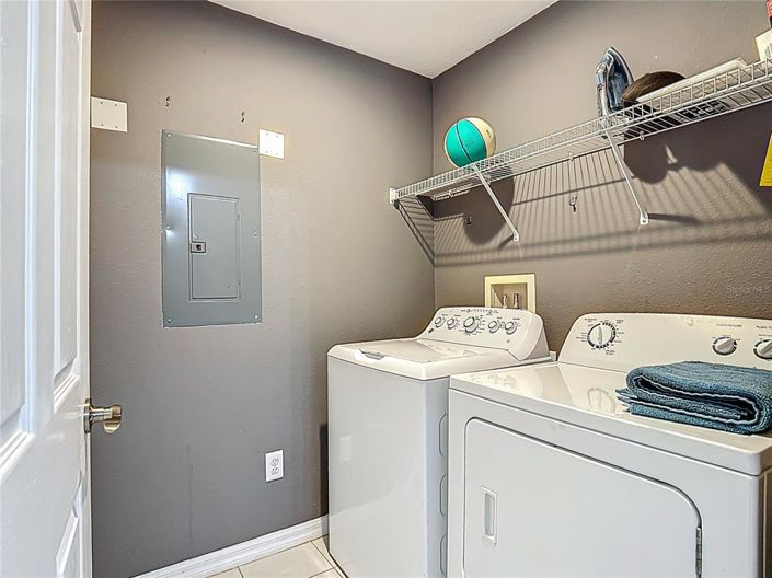 Image No.28-3 Bed Townhouse for sale