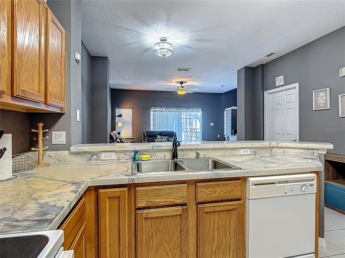 Image No.5-3 Bed Townhouse for sale