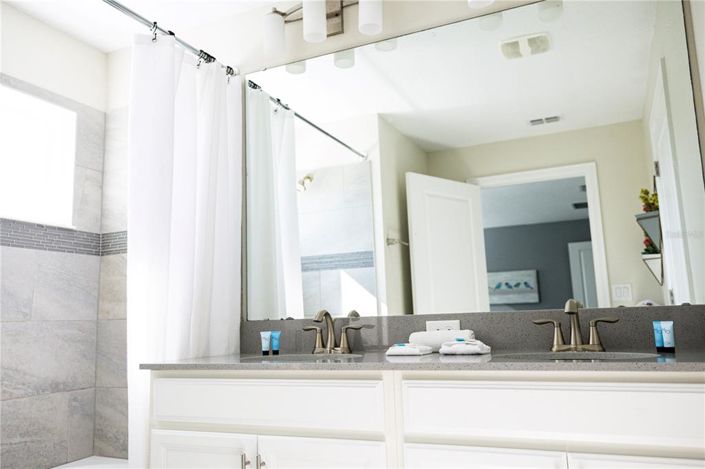 Image No.57-Maison de ville de 4 chambres à vendre à Saint John