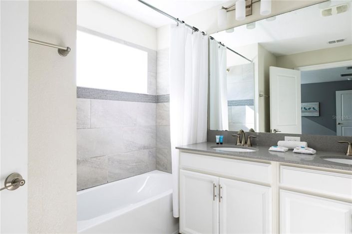 Image No.58-Maison de ville de 4 chambres à vendre à Saint John